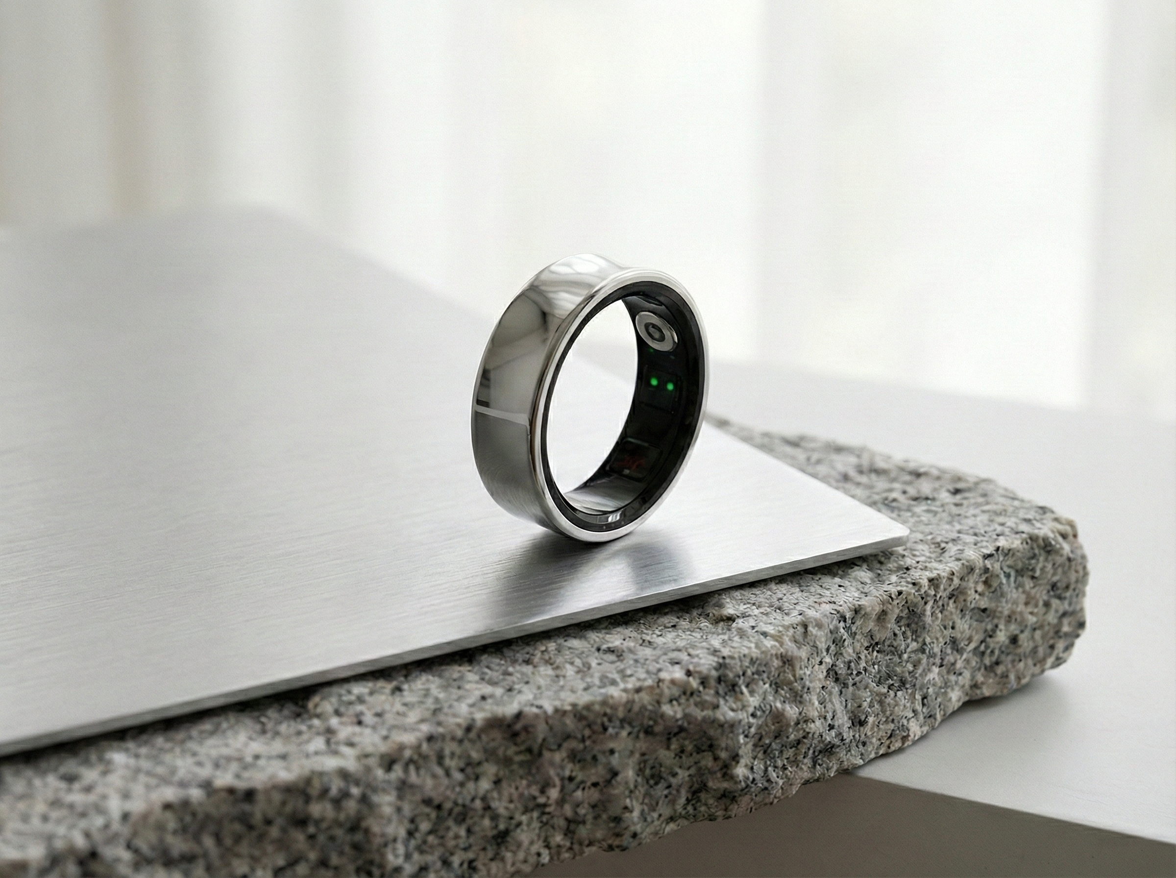 Rune 1 ring in titanium silver finish